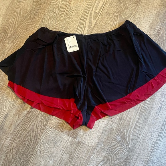 Free People Layered Up shorts NWT - Picture 4 of 6